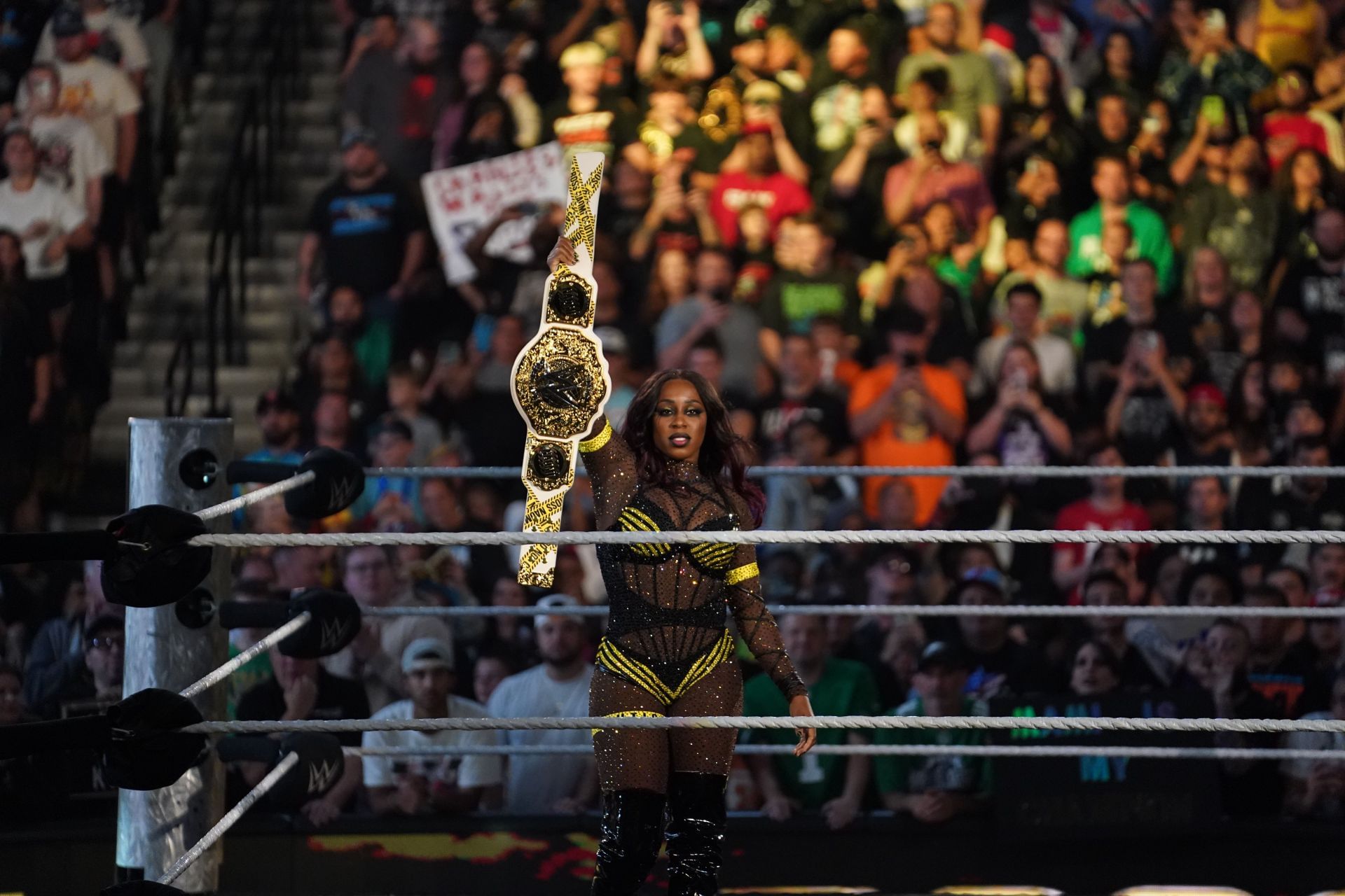 Monday Night RAW - Source: Getty