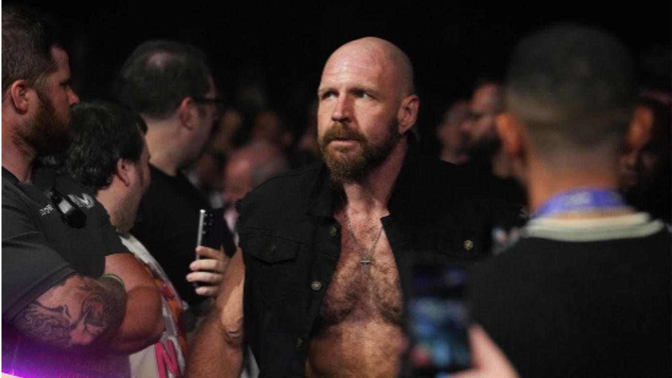 Jon Moxley at Dynamite last night [ Image from allelitewrestling.com]