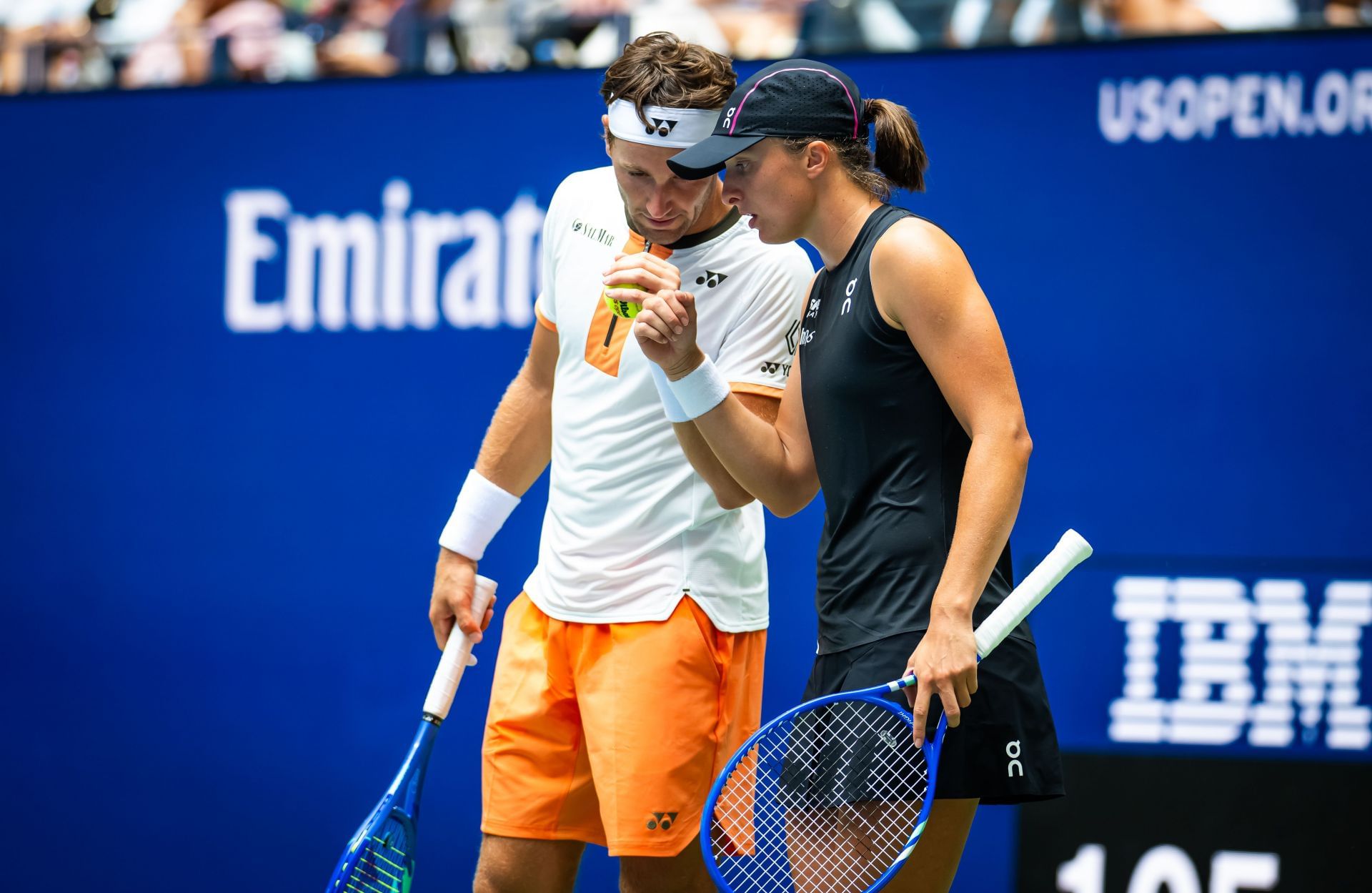 Casper Ruud and Iga Swiatek at the 2025 US Open - Mixed Doubles - Source: Getty
