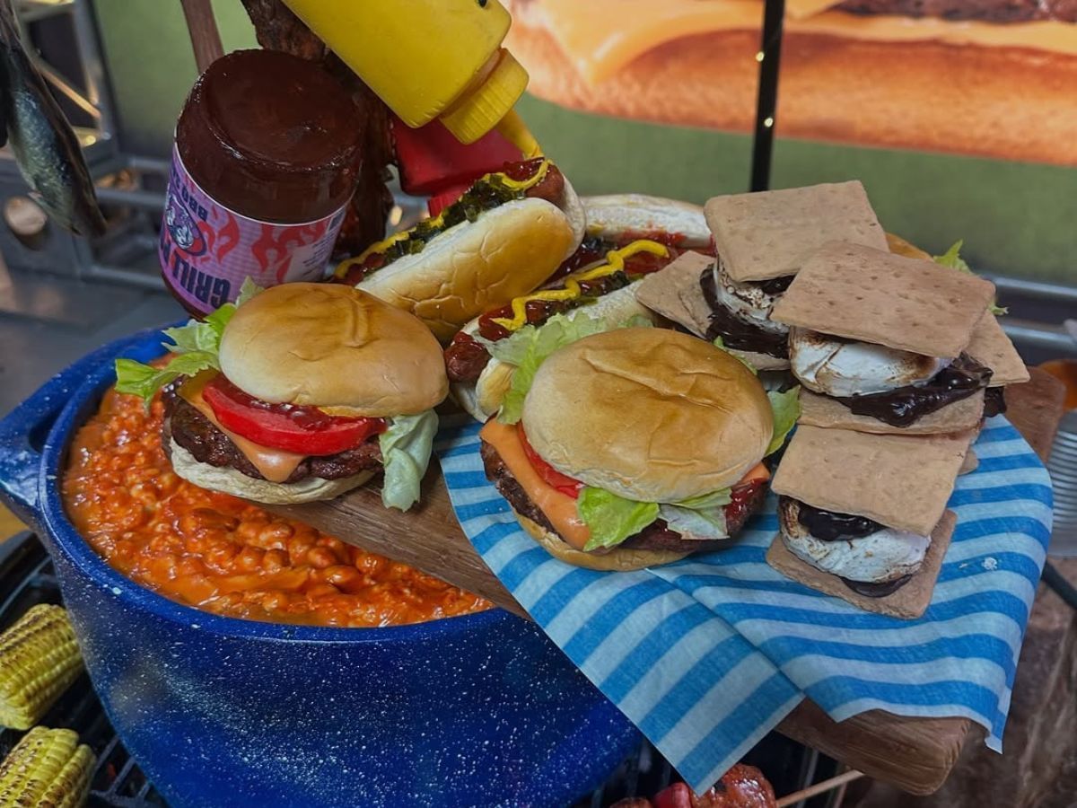 Ashley and team&#039;s dish (Image via Instagram/@inaecakes)