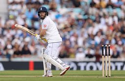 Ben Duckett pulls off an outrageous reverse scoop for 6 on Day 2 of ENG vs IND 2025 5th Test [Watch]