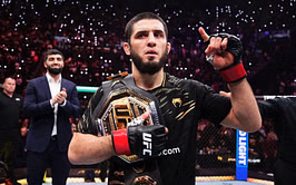 "What an incredibly difficult situation" - Chael Sonnen warns Islam Makhachev is in a no-win situation at welterweight