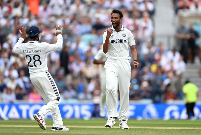 Prasidh Krishna removes dangerous-looking Ben Duckett for 54 on Day 4 of ENG vs IND 2025 5th Test [Watch]