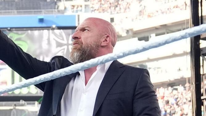 2 beloved WWE Superstars not at RAW tonight; contracts ending after Triple H ignored them at SummerSlam - Reports
