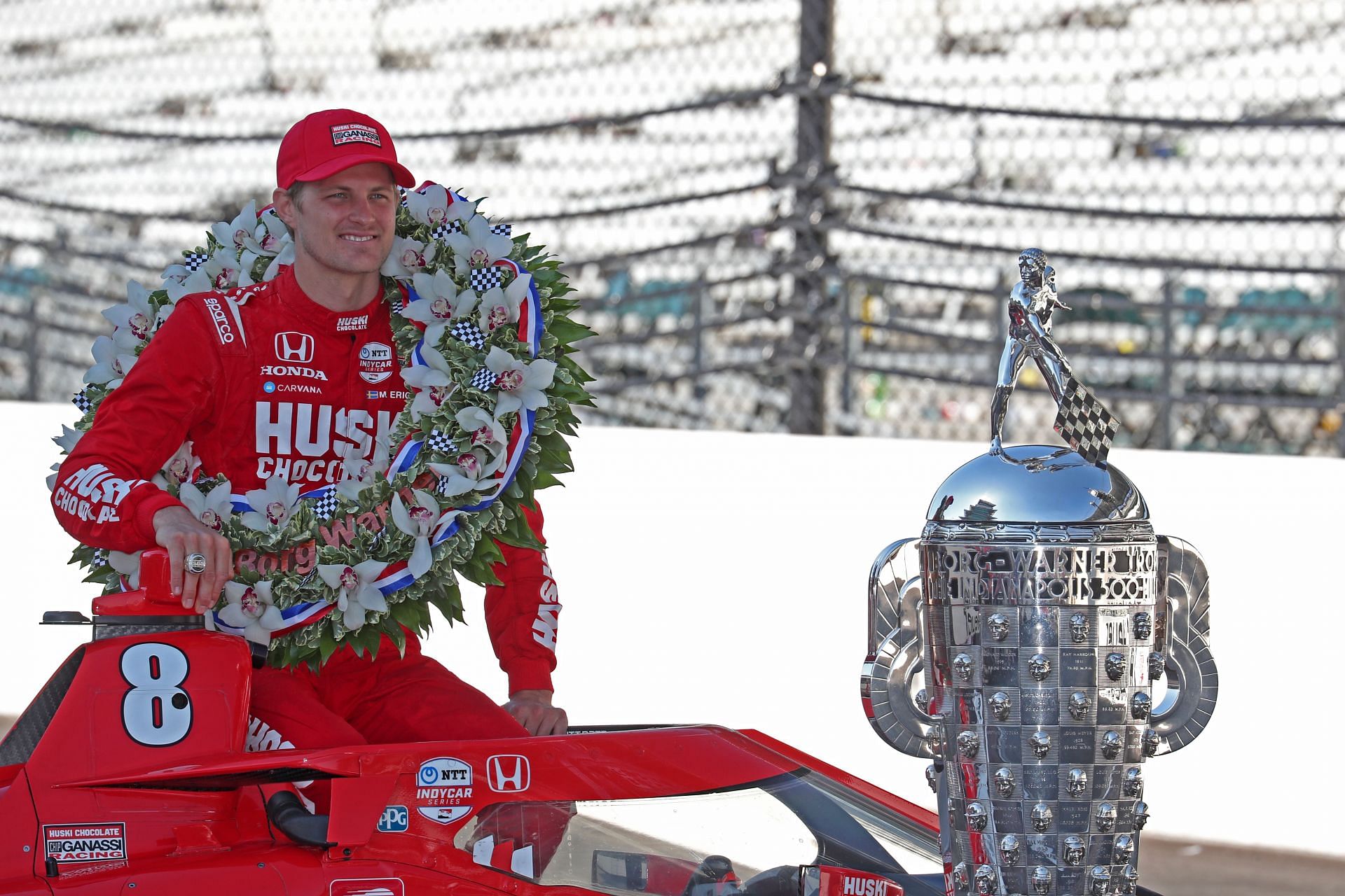 Marcus Ericsson with the Borg Warner trophy after winning the 106th Indianapolis 500. Marcus Ericsson - Source: Getty