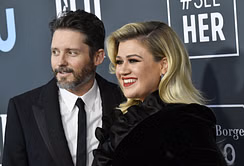 When did Kelly Clarkson file for divorce from her husband? Brandon Blackstock relationship explored in the wake of the tragedy