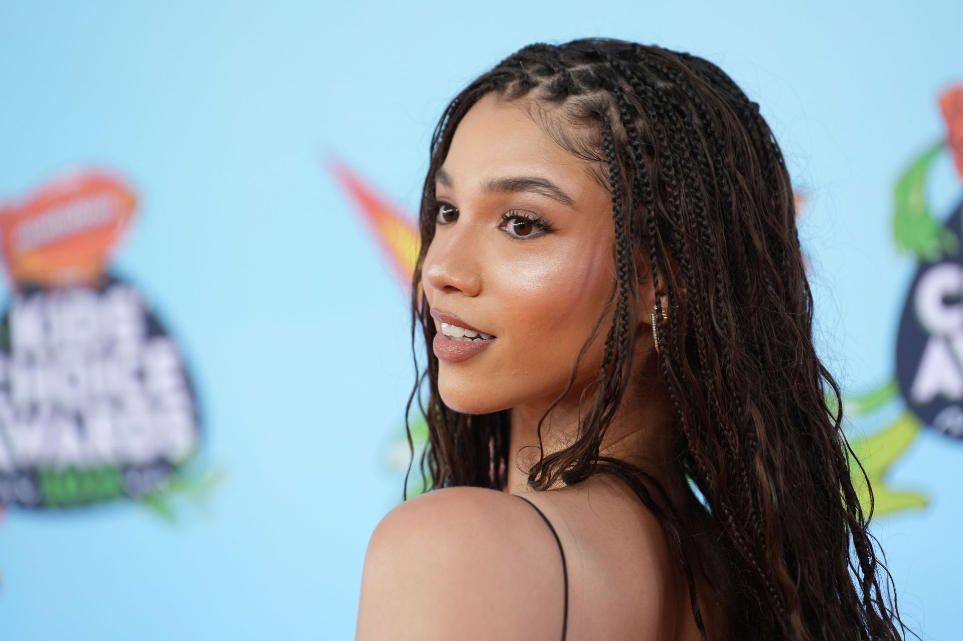 Malia Baker at the 2025 Nickelodeon Kids&#039; Choice Awards (Image via Getty)