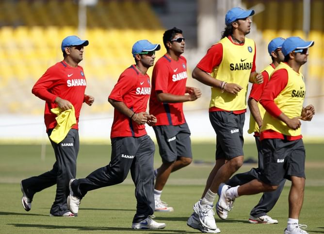 "I told MS Dhoni my legs are hurting" - Veteran India seamer makes stunning revelation on 2010 Mohali Test heroics