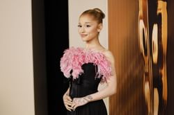 “Didn’t expect that crossover” - Netizens react to Ariana Grande singing Hilary Duff’s ‘Why Not’