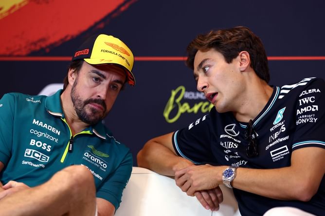 "Clear penalty for Russell": Fans react as Fernando Alonso avoids disaster in Zandvoort