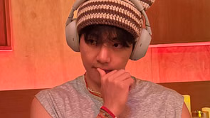 “Why is he always left behind?” Fans furious after BigHit allegedly fails to promote and list BTS’ Taehyung’s W KOREA September Issue on Weverse