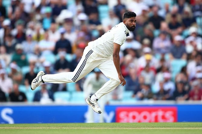 "Mohammed Siraj deserves to put some swim shorts" - England legend's amusing take on Indian pacer amid ENG vs IND 2025 5th Test