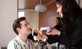 "tucking his career out mean?": Netizens question the reason behind Rachel Brosnahan's husband's liking a potentially shady comment