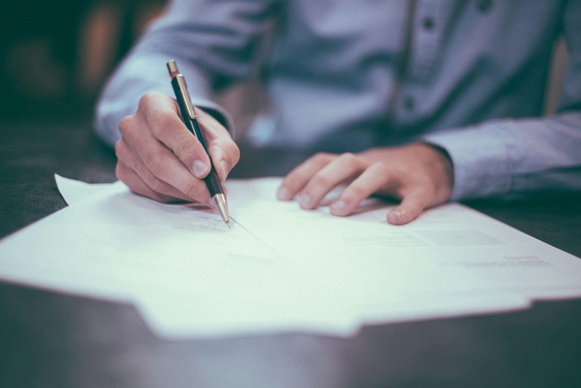 Timothy Boczkowski wrote a letter confessing to both murders (Image via Unsplash)