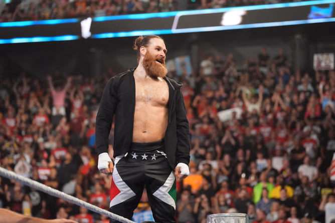 Best & Worst of WWE SmackDown: Sami Zayn arrives, other top stars absent, women's division in shambles