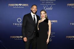 Carlos Correa’s wife, Daniella, beams in sun-kissed glow with revamped look rocking crop top and jeans