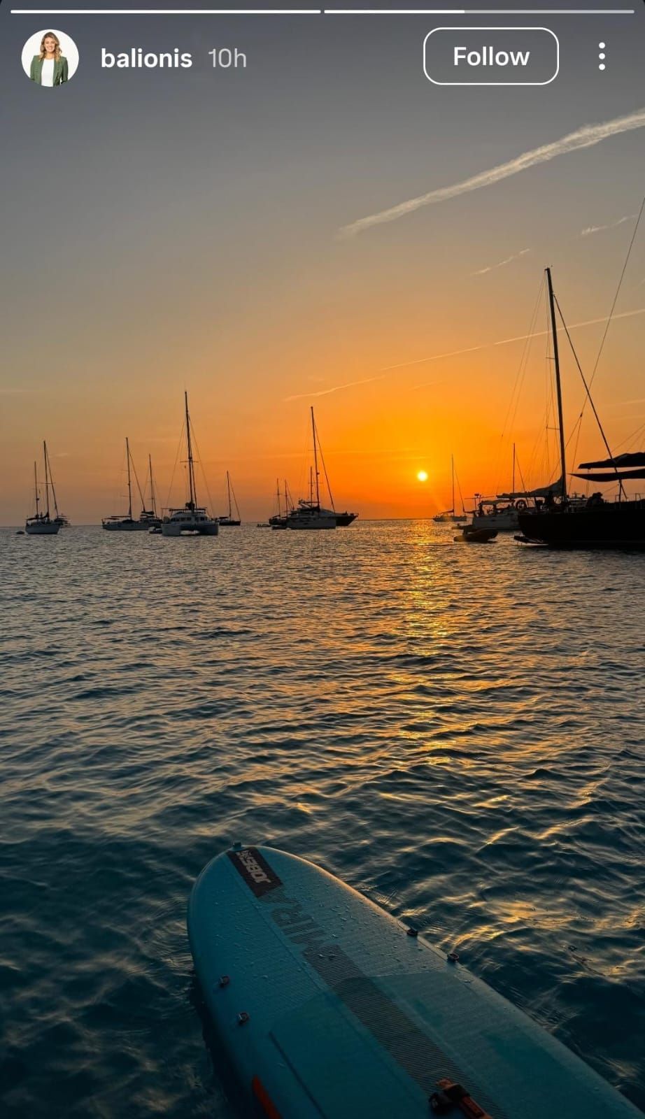 Sunset snap ( via Amanda Balionis&#039; Instagram story)