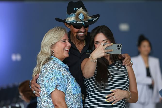 11 NASCAR championships, one frame: Richard Petty shares candid behind-the-scenes moments with Cup Series greats