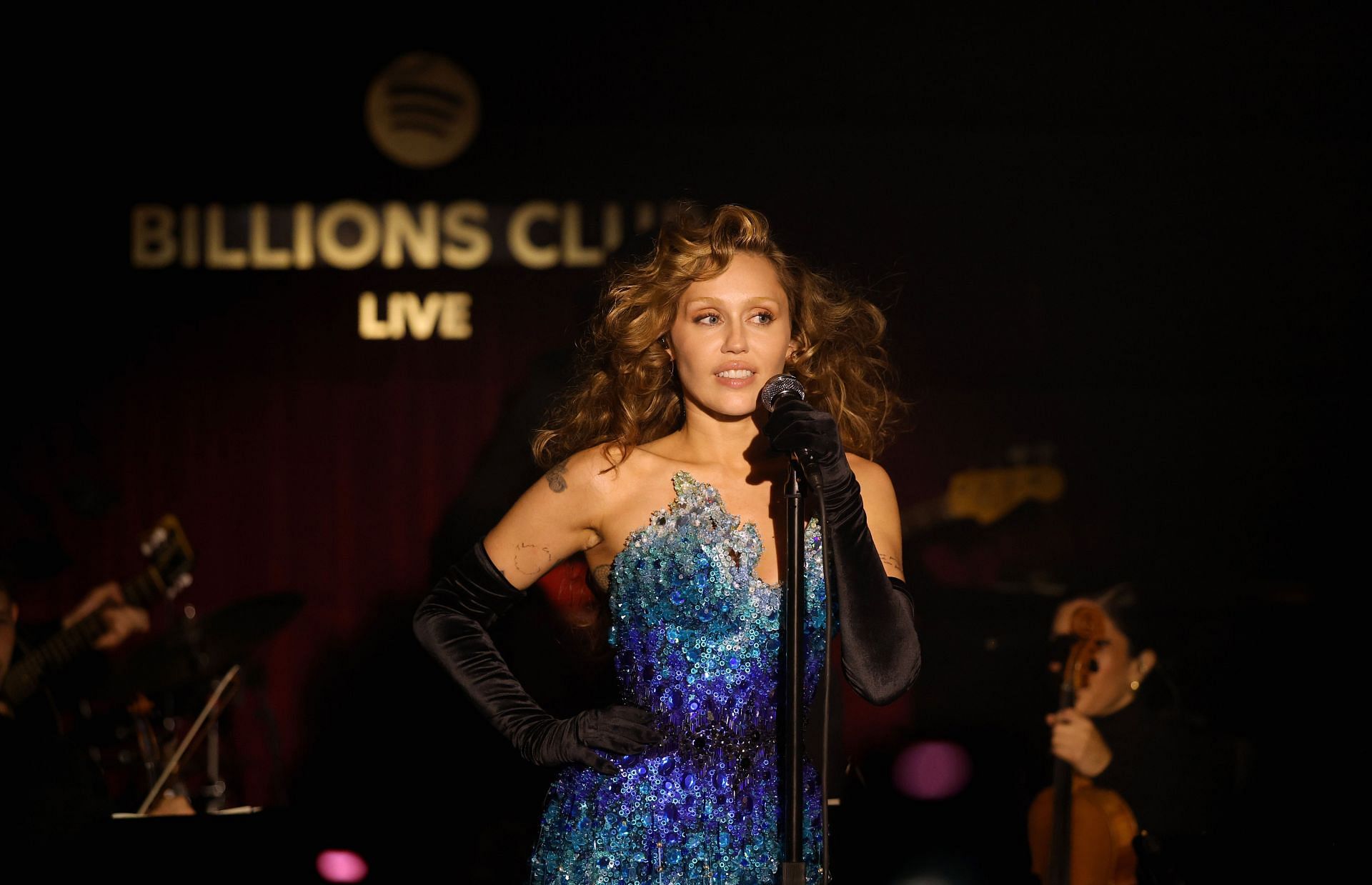Miley Cyrus at the Billions Club Series Paris (Image via Getty)