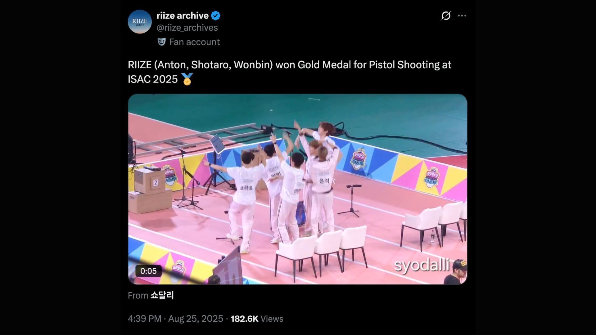 RIIZE&#039;s win at ISAC 2025 (Image via X/@riize_archives)