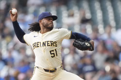 MLB analyst calls $15.5M Brewers ace the "hidden secret" in NL Central division