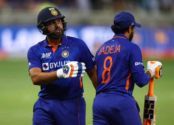 5 players not in India's 2025 Asia Cup squad but who played in 2022 ft. Rohit Sharma