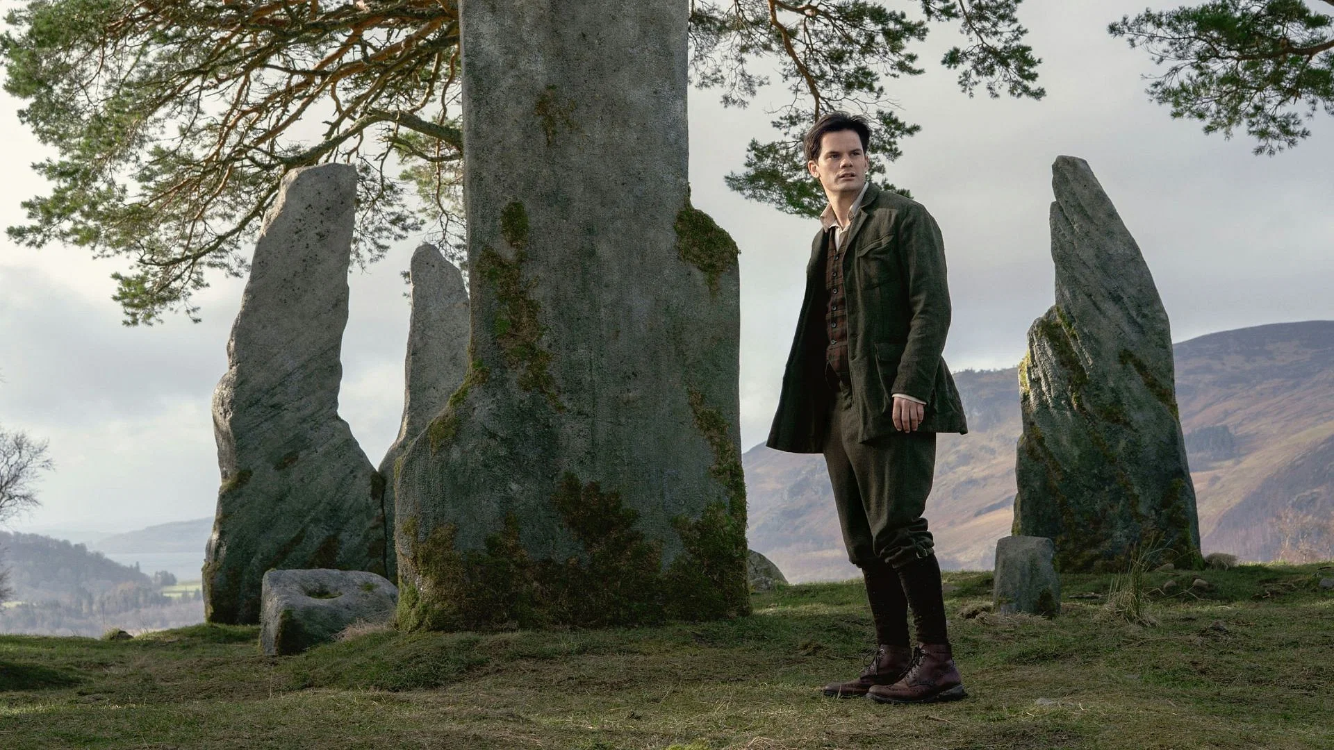 A still from Outlander: Blood of My Blood season 1 (Image via Starz)