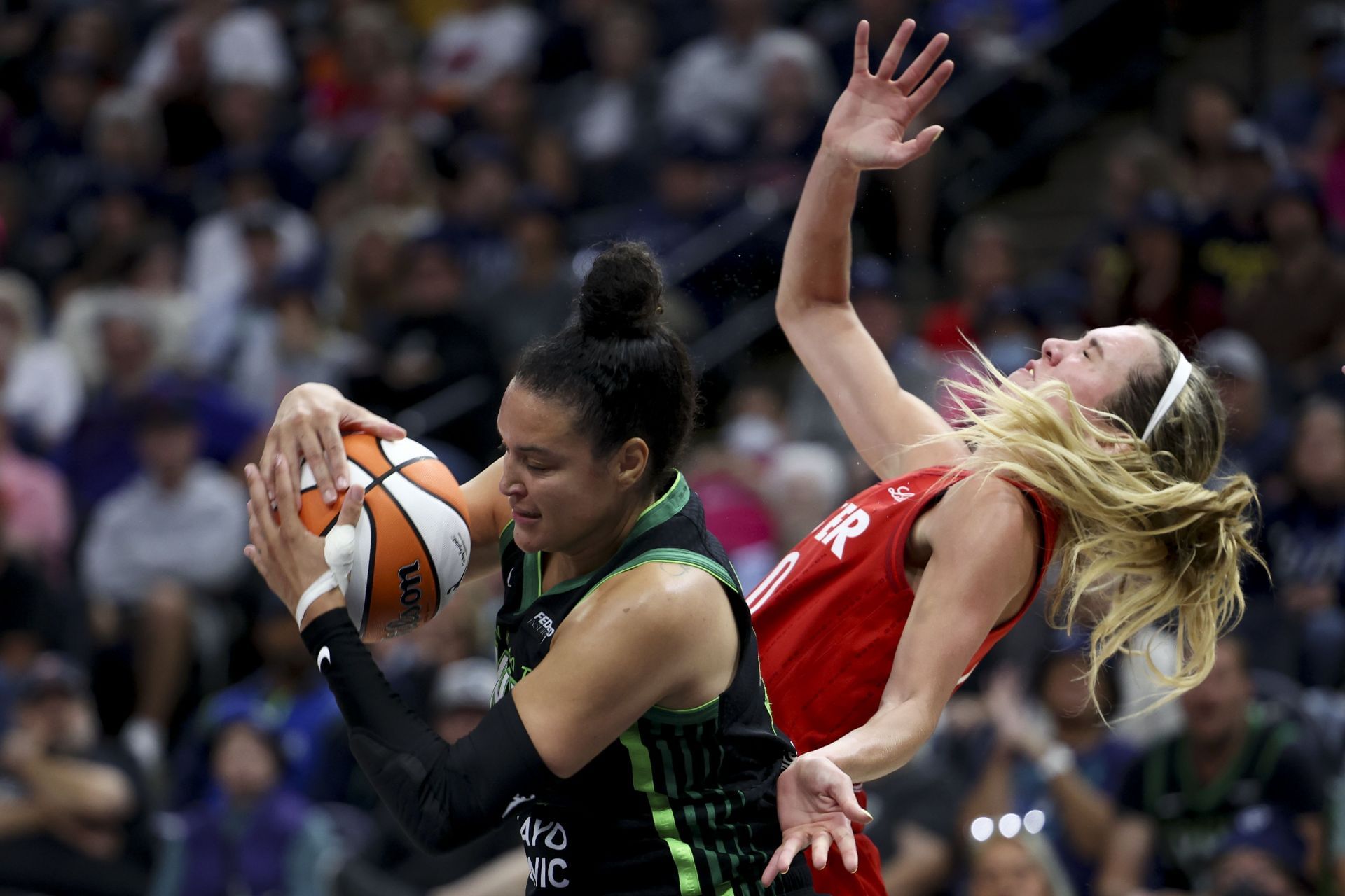 Indiana Fever vs Minnesota Lynx - Source: Getty