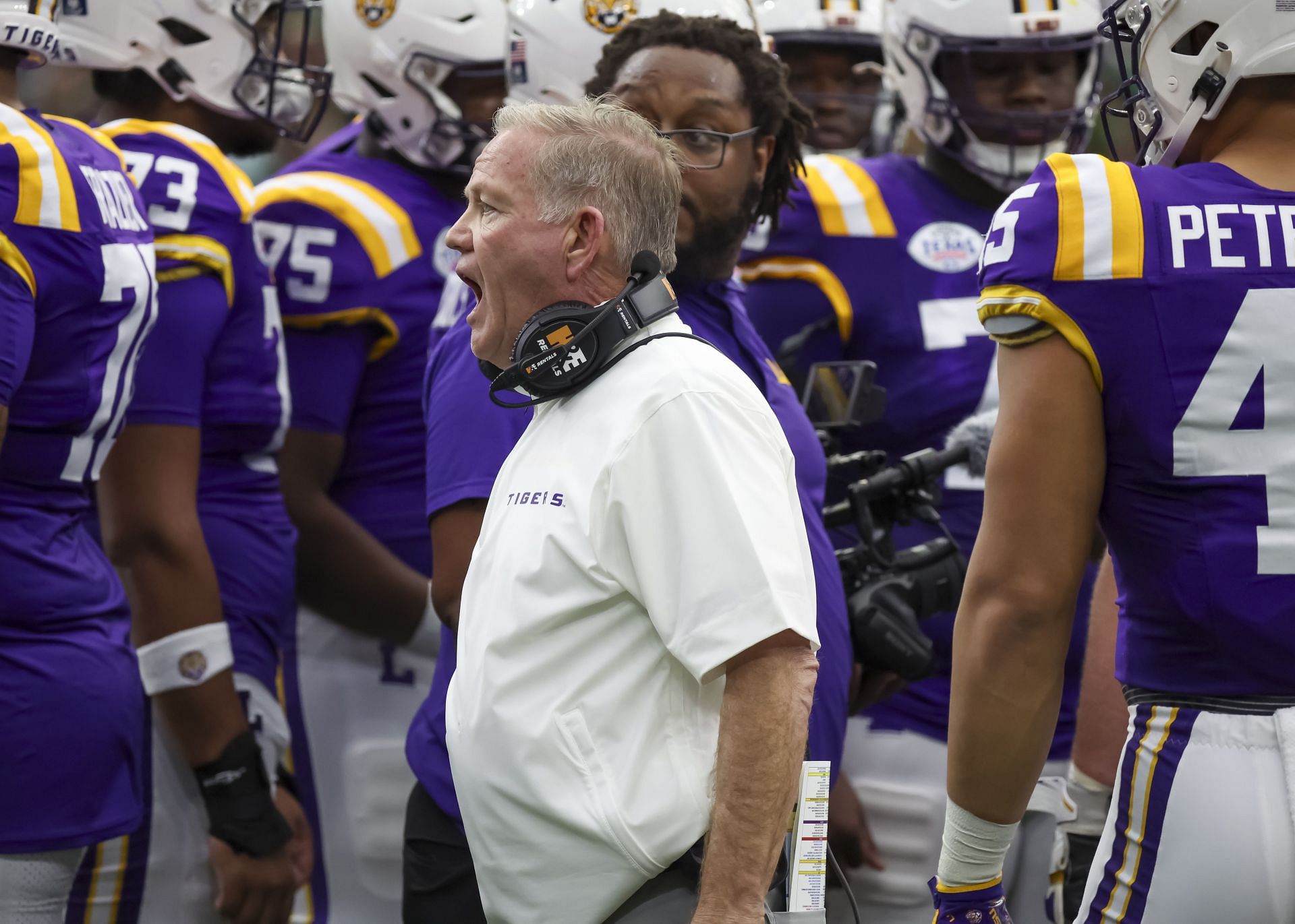 "Sark lockered by Brian Kelly": Fans in disbelief over 2026 class DL Darryus McKinley's decision to pass on Texas for LSU 