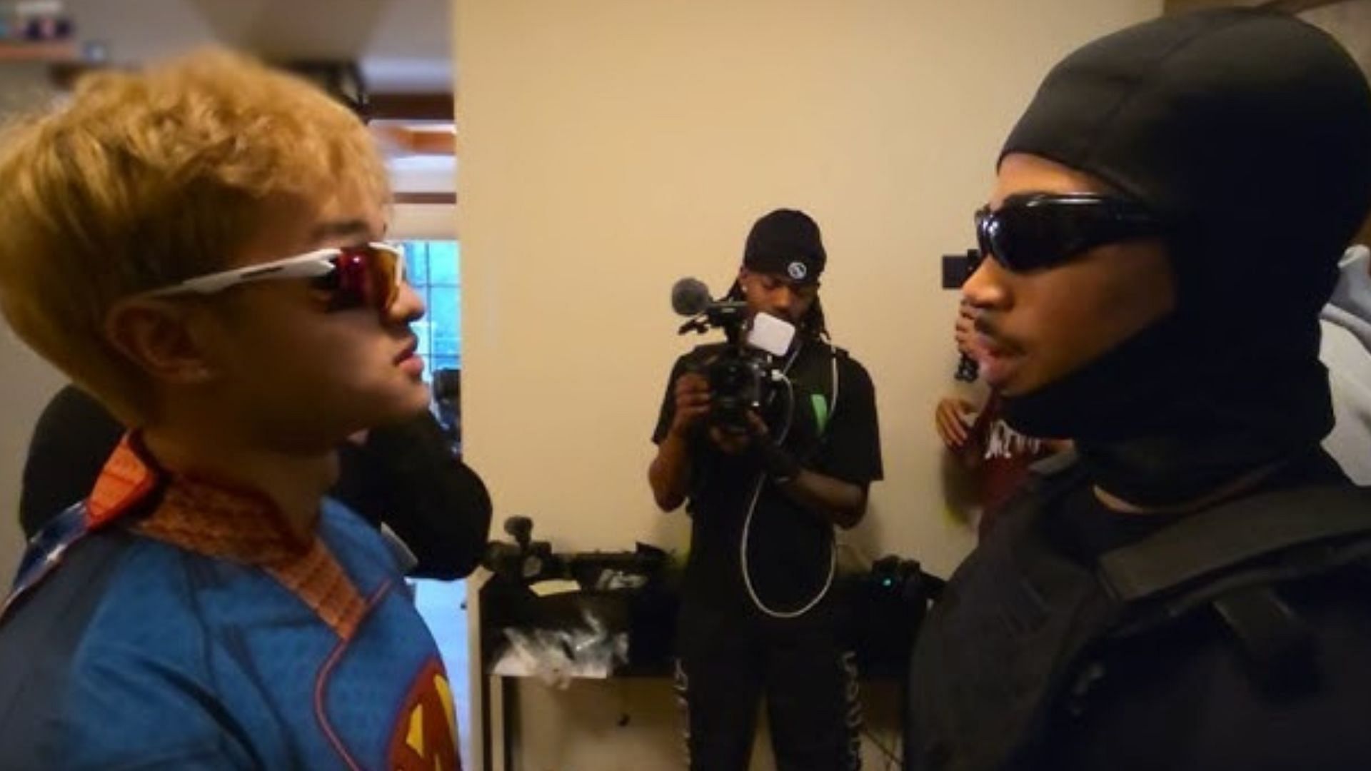 Jasontheween and Plaqueboymax get into it (Image via  JasonTheWeen News/YouTube)