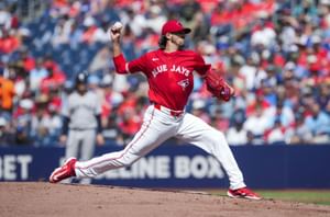"You are about 20 years too late" - Fans and Justin Turner react to Blue Jays All-Star Kevin Gausman lamenting paid parking system in Toronto