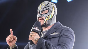 Rey Mysterio spotted unmasked ahead of WWE Clash in Paris