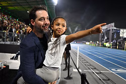 "These kids keep me busy" - Serena Williams’ husband Alexis Ohanian and daughter Olympia enjoy competitive fun during mini golf outing