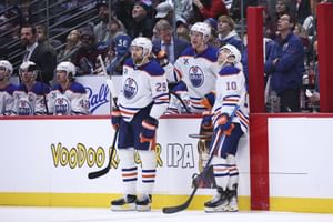 Leon Draisaitl pens 3-word response as ex-Oilers teammate Derek Ryan bids farewell to Edmonton