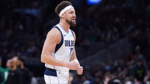 "Best power forward, maybe of my generation" - Klay Thompson serenades $175,369,698 star with immense praise while revealing outlook on Mavs