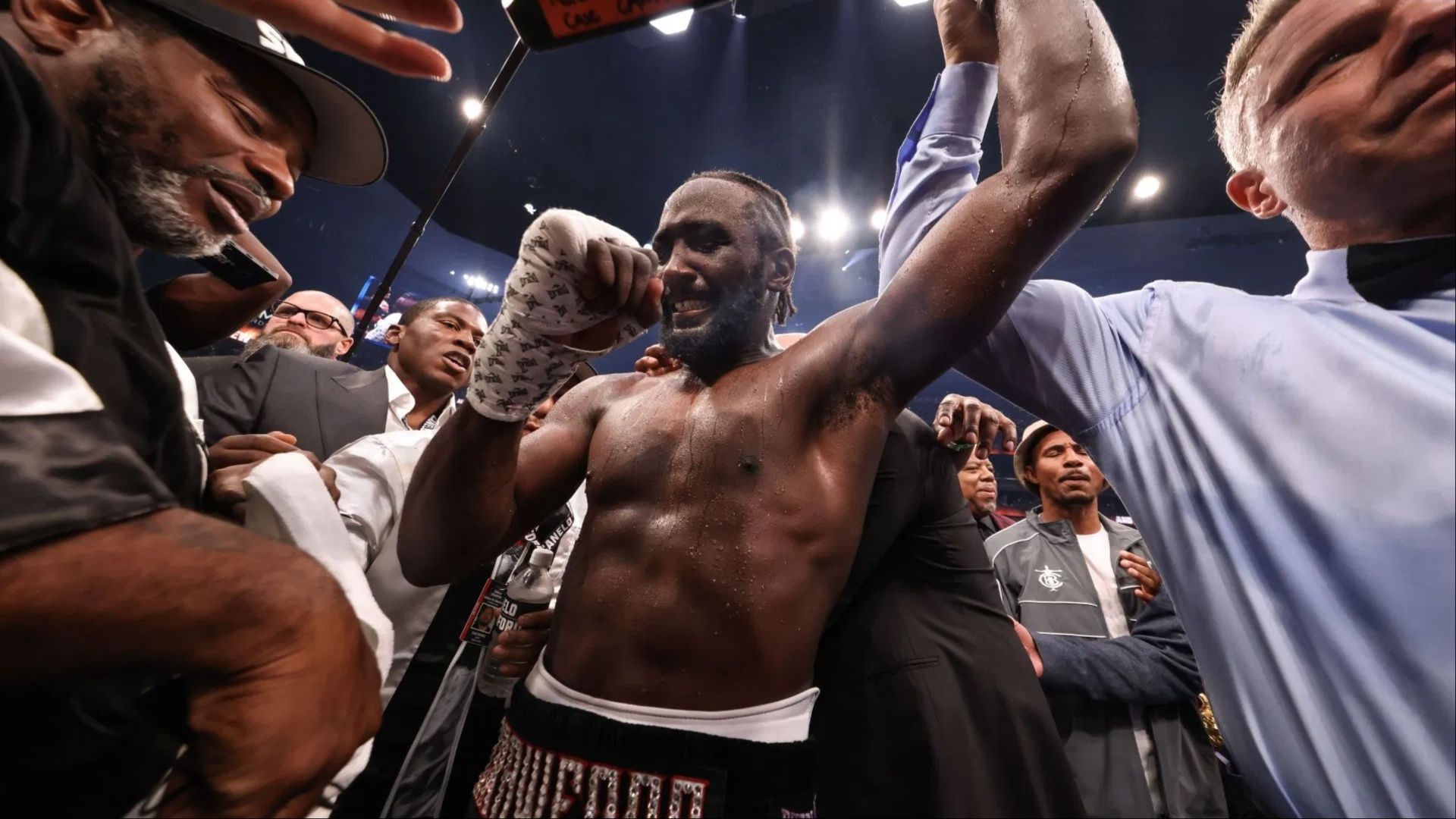 PJ Washington, Damian Lillard, Ja Morant and more NBA stars usher Terence Crawford to greatness after defeating Canelo Alvarez. (Photo: GETTY)