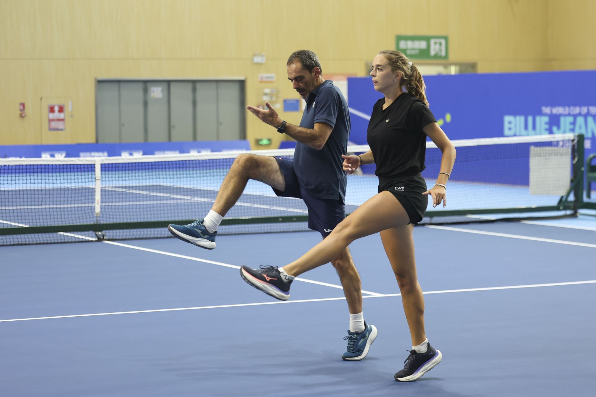 Bronzetti prepares for her match at the Billie Jean King Cup Finals 2025 - Previews - Source: Getty