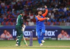 Varun Chakaravarthy traps Faheem Ashraf lbw with a quick one to leave Pakistan reeling at 97-8 in IND vs PAK Asia Cup 2025 match [Watch]