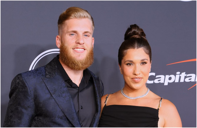 Cooper Kupp's wife Anna Marie drops candid 3-word reaction to Seahawks' 23-20 TNF win over Cardinals