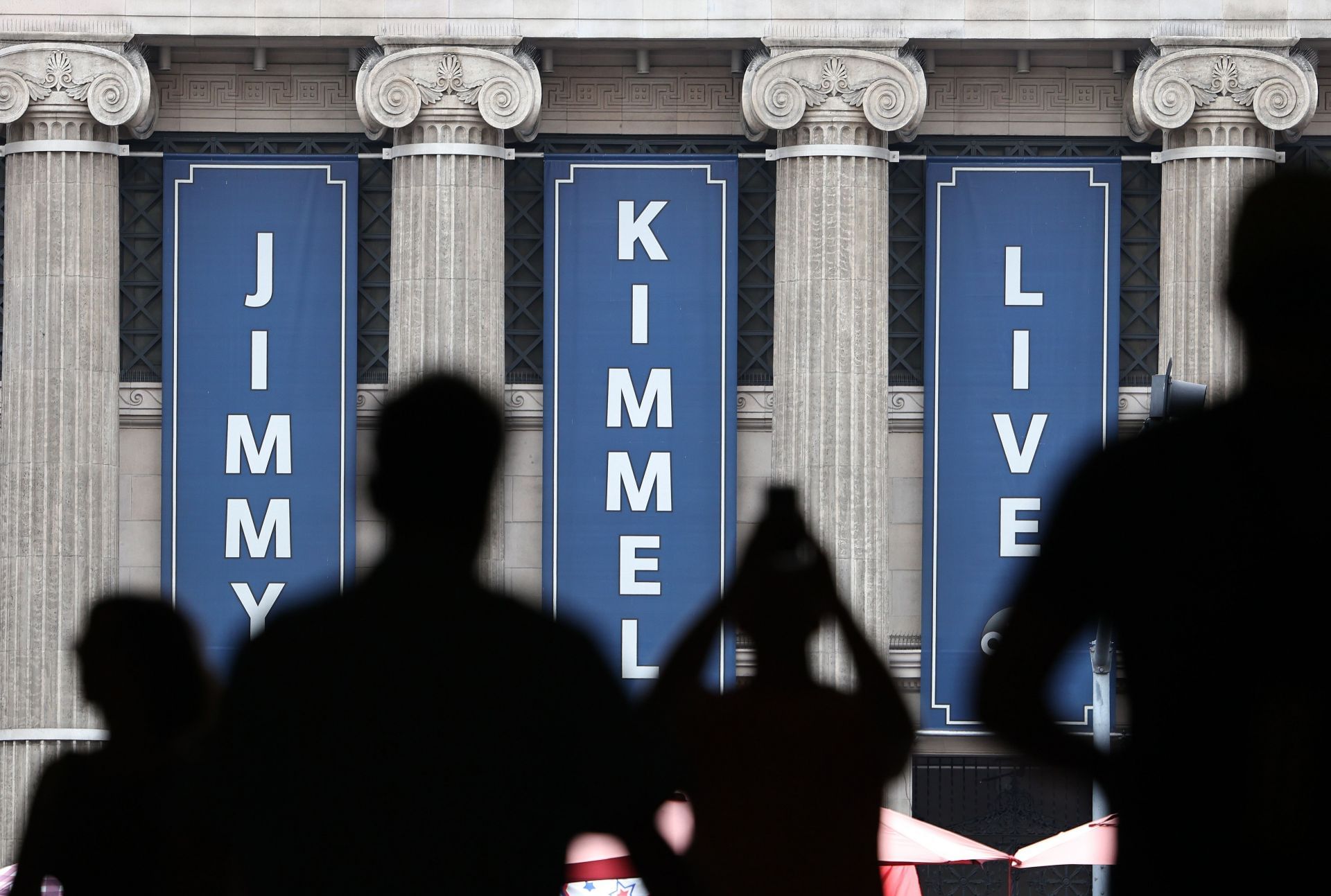 Jimmy Kimmel runs an annual Halloween YouTube Challenge on social media (Image via Getty)
