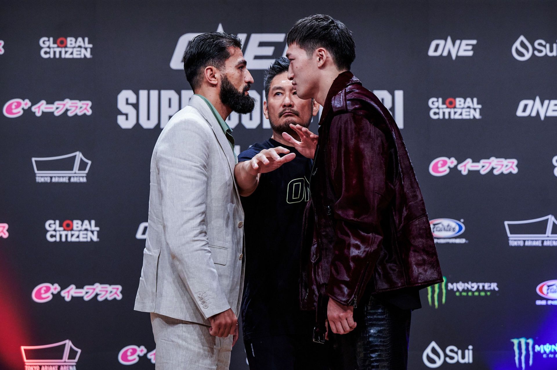 (From left) Marat Grigorian and Rukiya Anpo faces off during the ONE 173 press conference. [Image: ONE Championship]