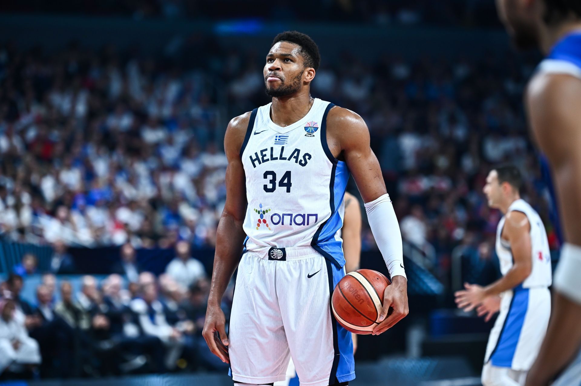 Giannis Antetokounmpo finally wins a medal for Greece. (Photo: IMAGN)