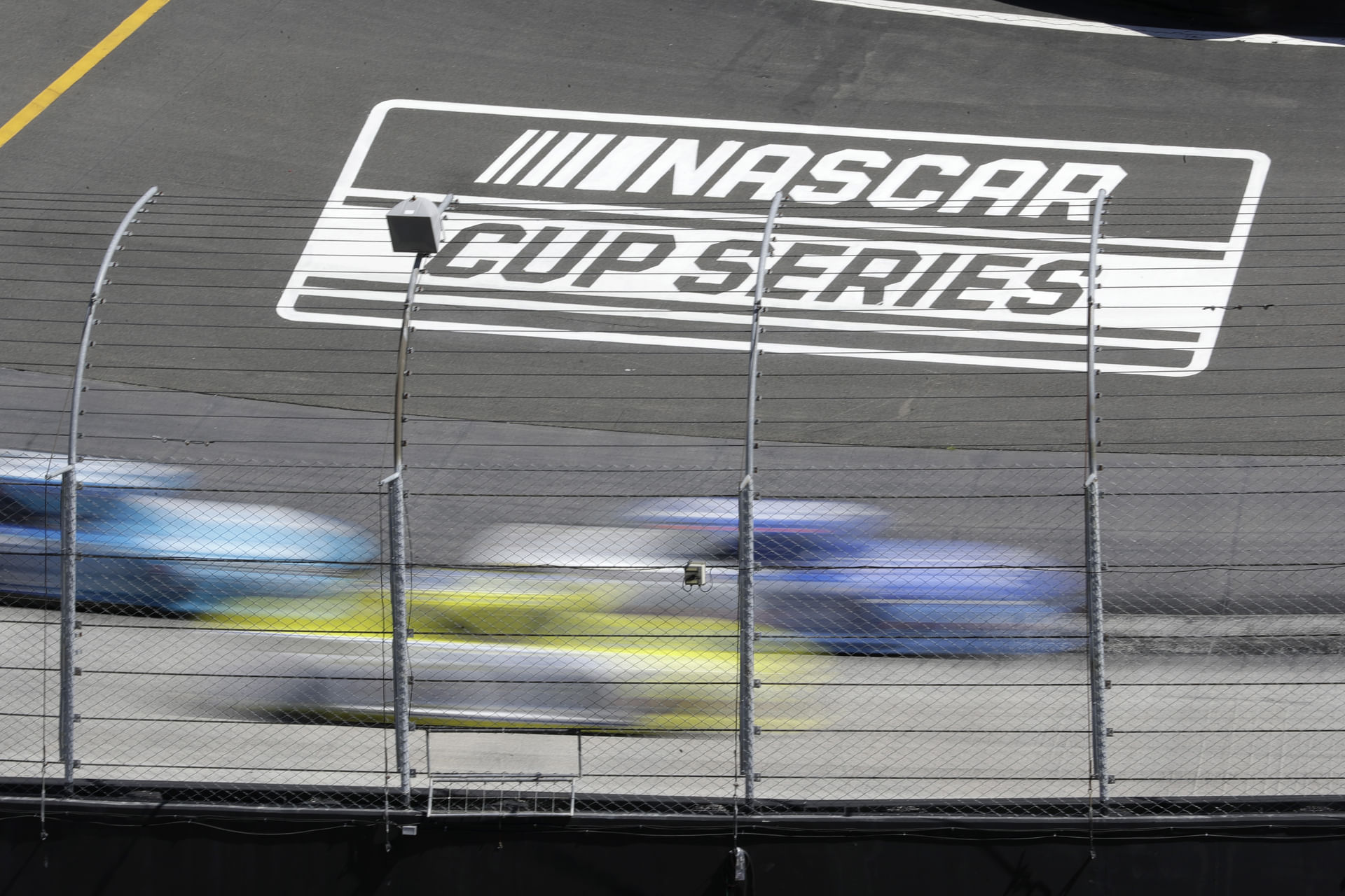 Cup Series race at Bristol - Source: Imagn