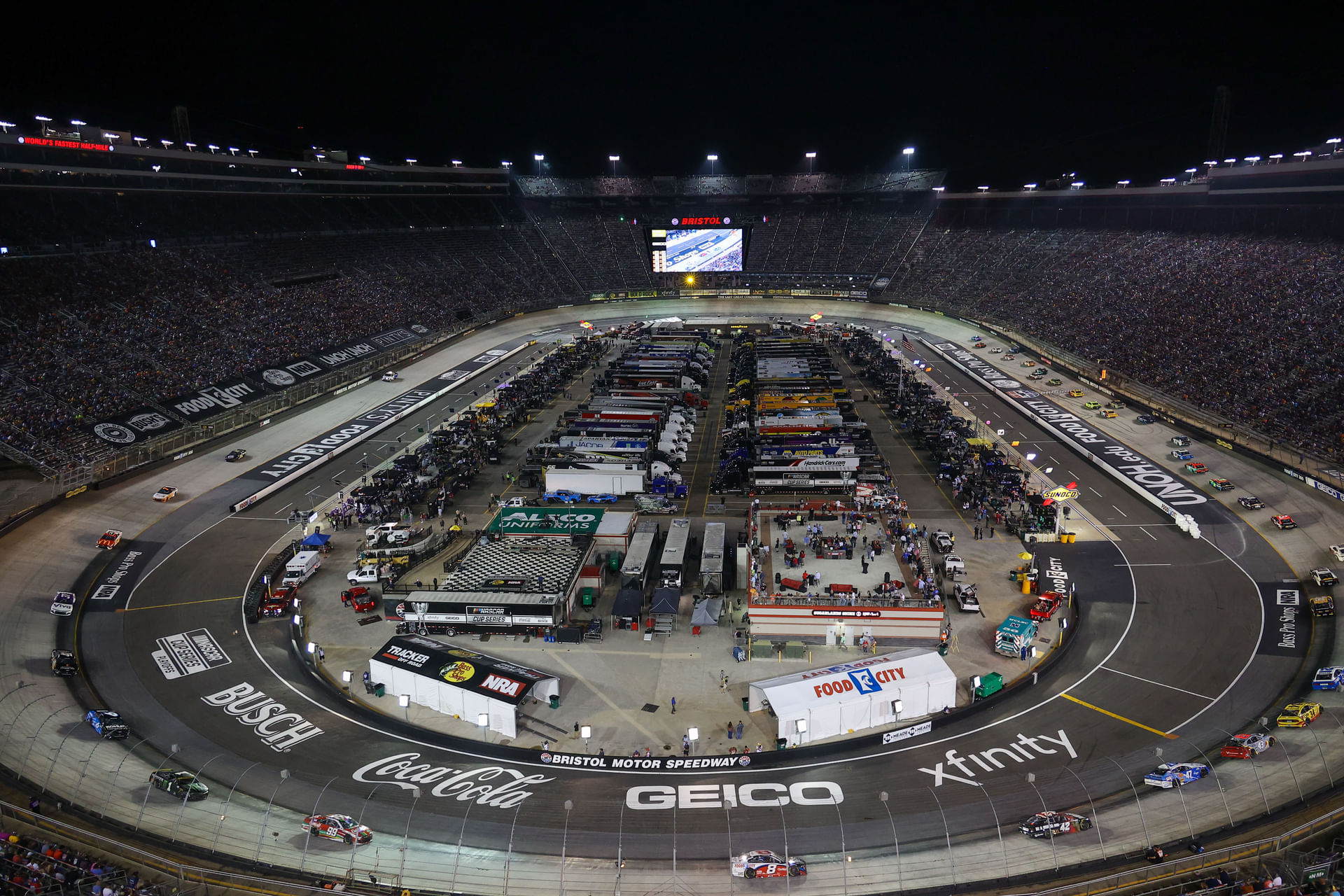 NASCAR: Bass Pro Shops Night Race - Source: Imagn