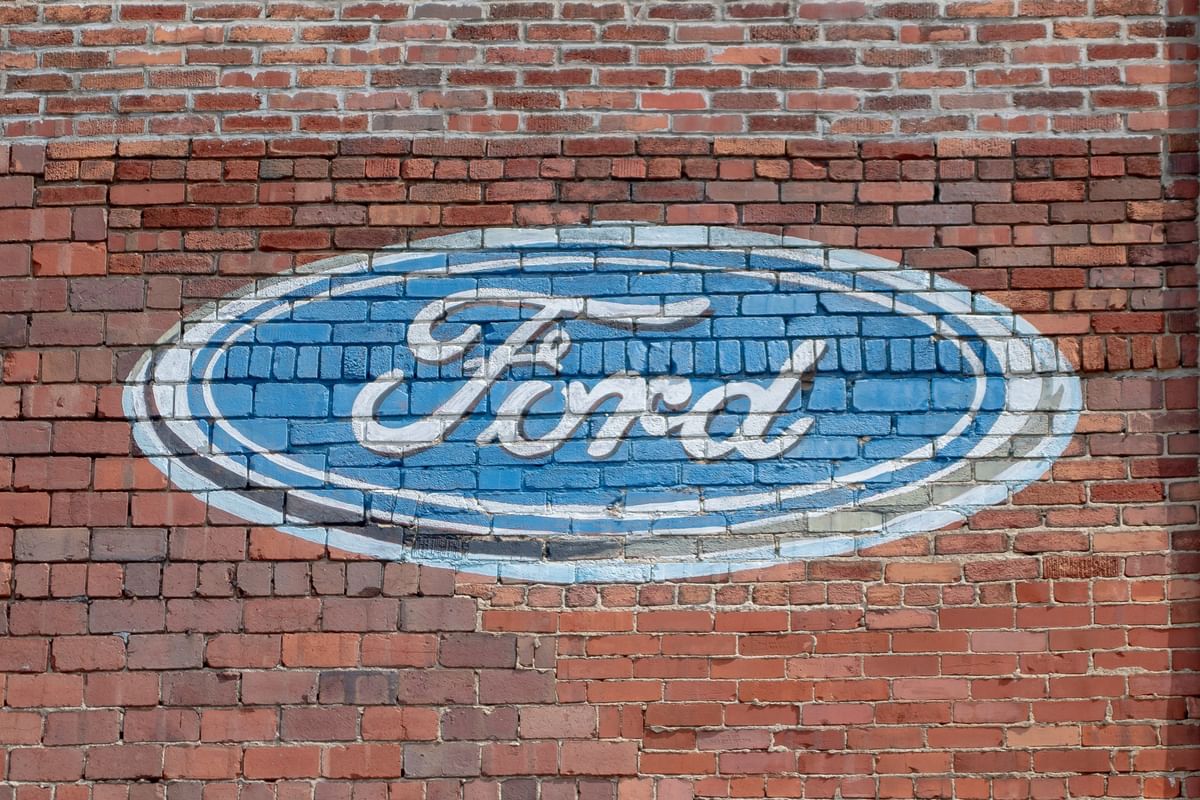 Why does Ford see a return to Ford Racing as key to its motorsport legacy?