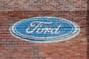 Why does Ford see a return to Ford Racing as key to its motorsport legacy?