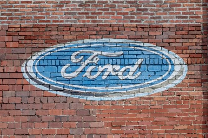 Why does Ford see a return to Ford Racing as key to its motorsport legacy?