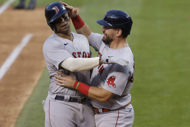 “He’s tone deaf” – Fans roast Red Sox manager’s 2021 comeback comments, Kyle Schwarber and Rafael Devers called out as team falls in postseason race