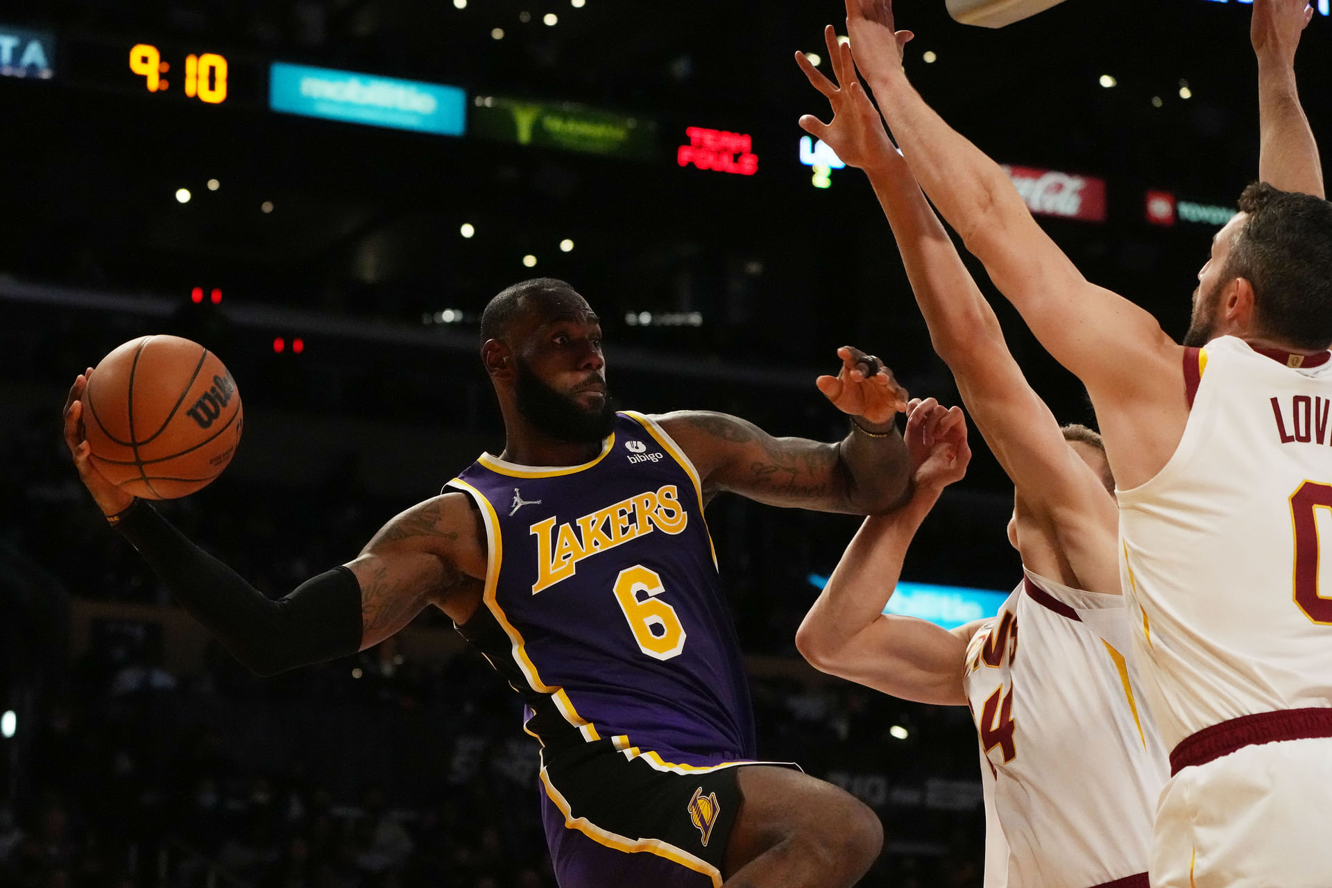 NBA: Cleveland Cavaliers at Los Angeles Lakers - Source: Imagn
