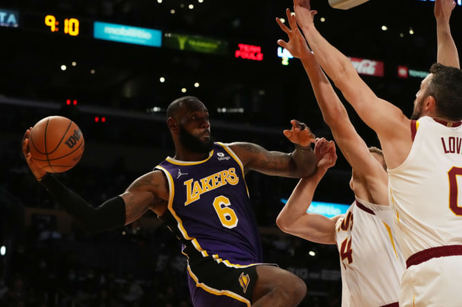 NBA Free Agency Rumors: LeBron James’ reunion with former teammate faces shocking roadblock from Nikola Jokic’s Nuggets